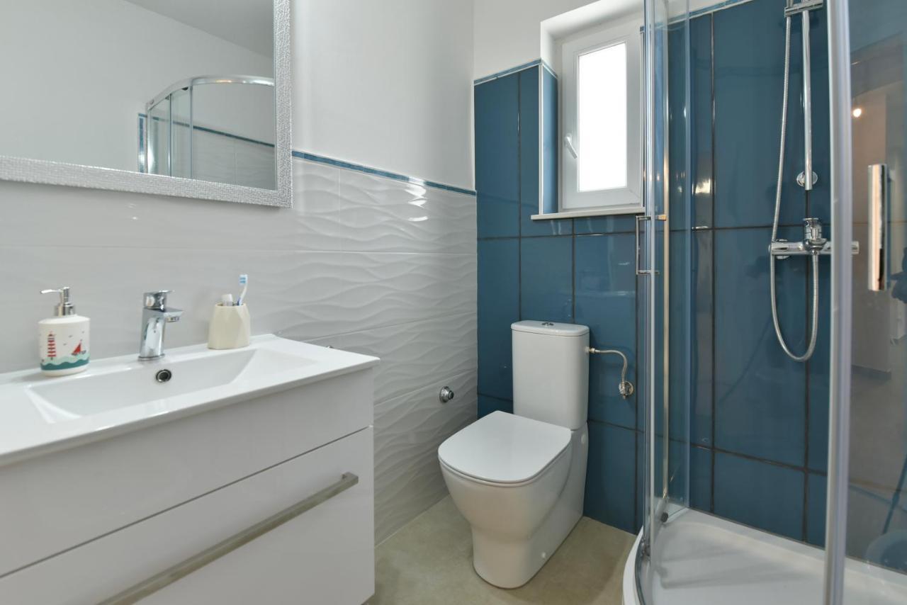 New Luxury 3 Bedroom 4 Air Conditioners Zara Esterno foto