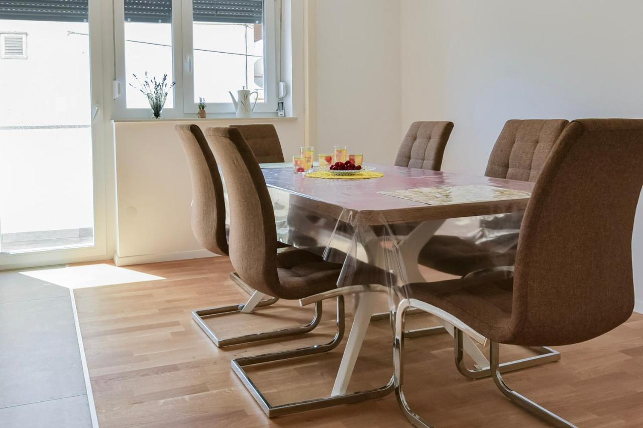 New Luxury 3 Bedroom 4 Air Conditioners Zara Esterno foto