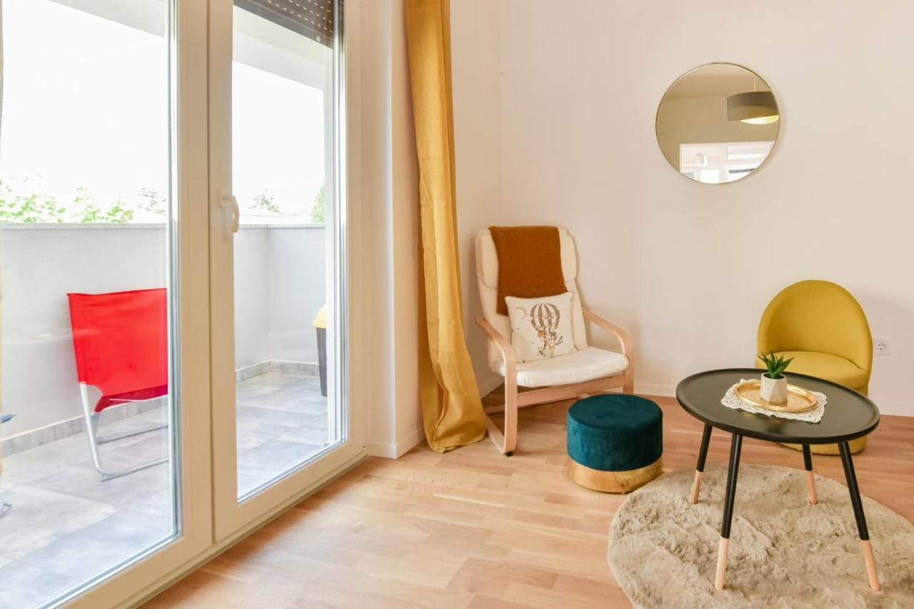 New Luxury 3 Bedroom 4 Air Conditioners Zara Esterno foto