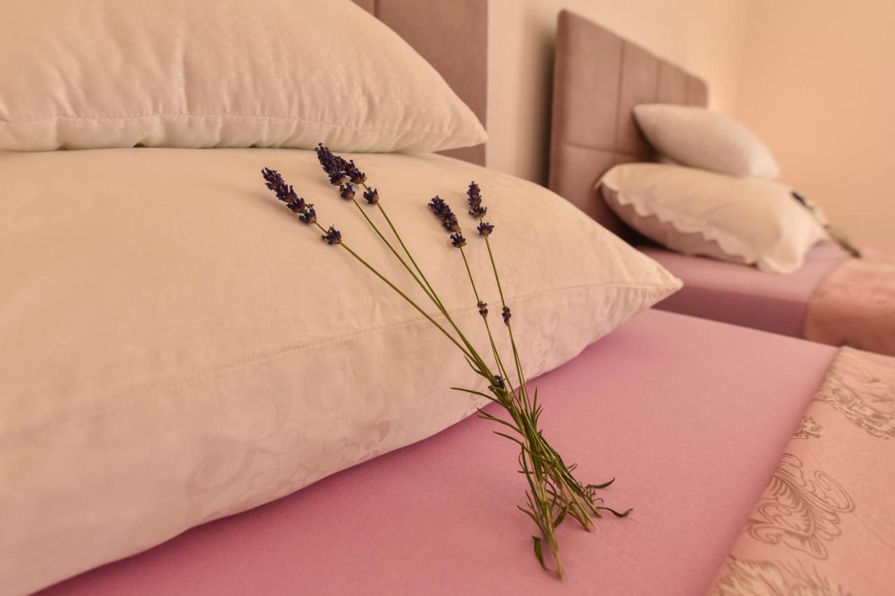 New Luxury 3 Bedroom 4 Air Conditioners Zara Esterno foto